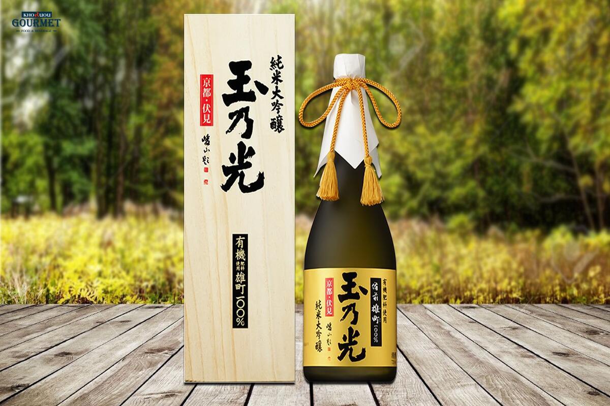 Rượu Junmai Daiginjo ORGANIC BIZEN OMACHI được tạo ra từ bàn tay khéo léo