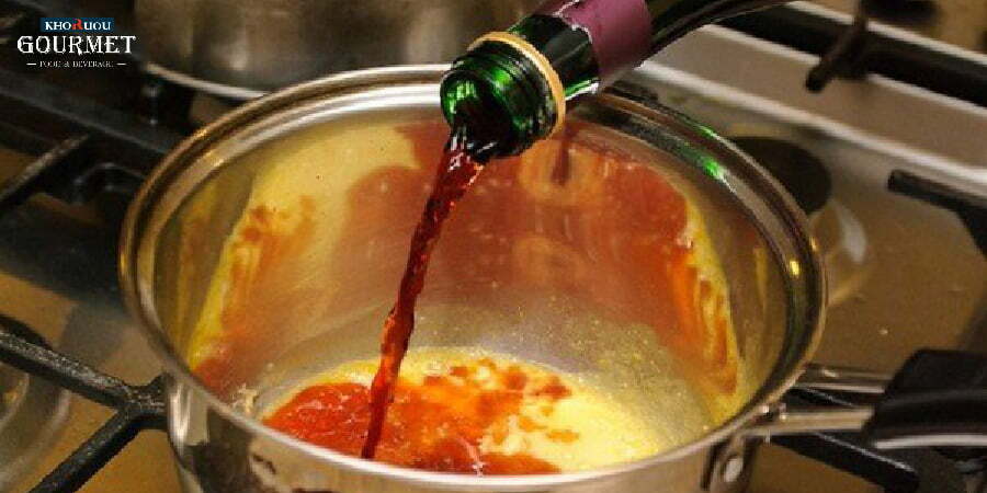 Cách làm sốt rượu vang