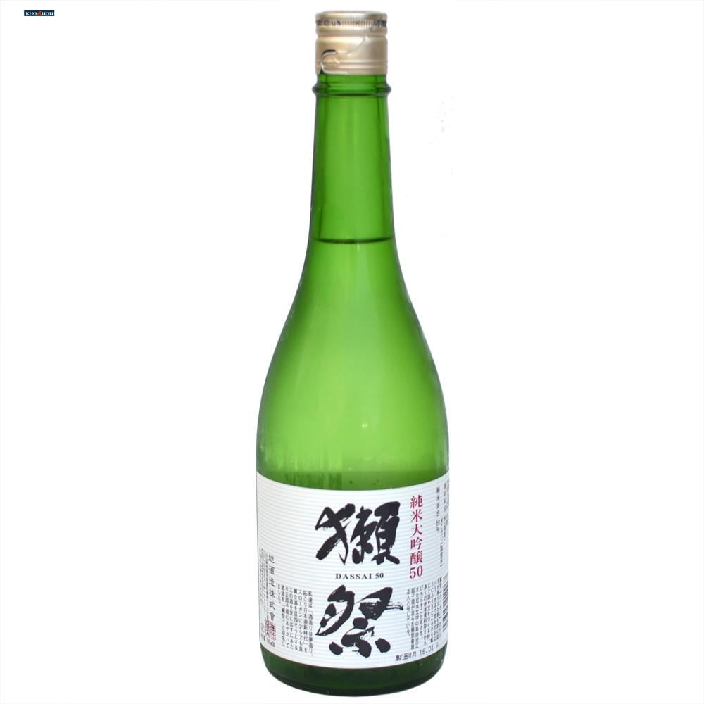 Sake là một loại rượu gạo ủ nổi tiếng tại xứ Phù Tang