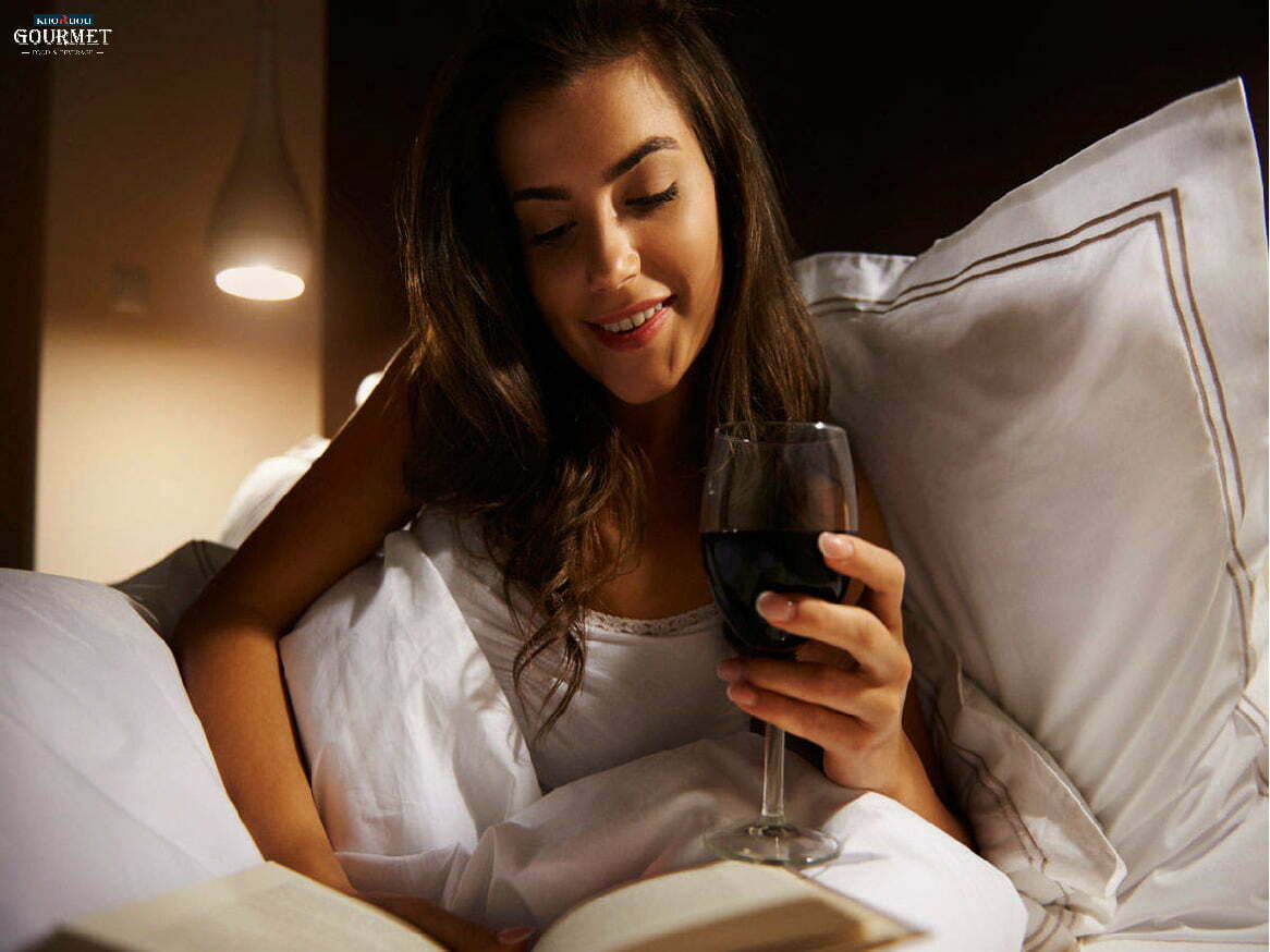 Rượu vang đỏ giúp ngủ ngon giấc 