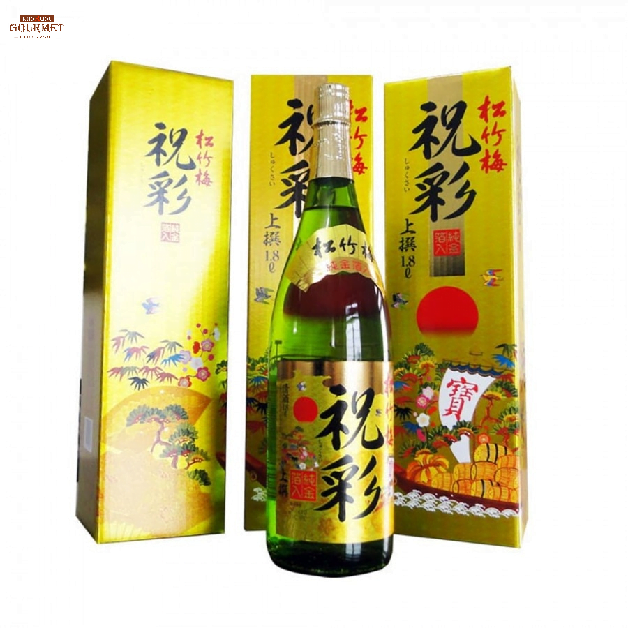 Vàng là một trong những thứ làm nên sự quý giá của chai rượu sake 1.8 lít.