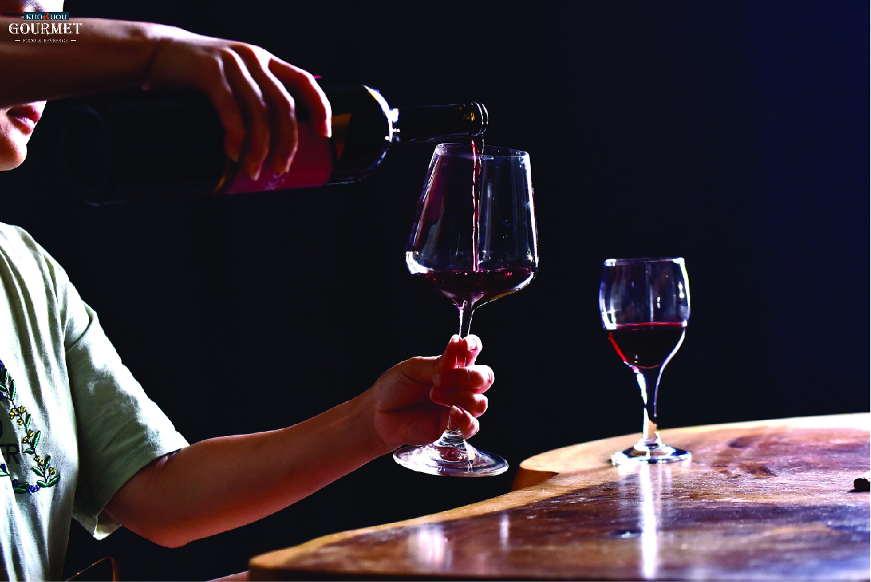 Tại sao uống rượu vang lại giúp làm đẹp da