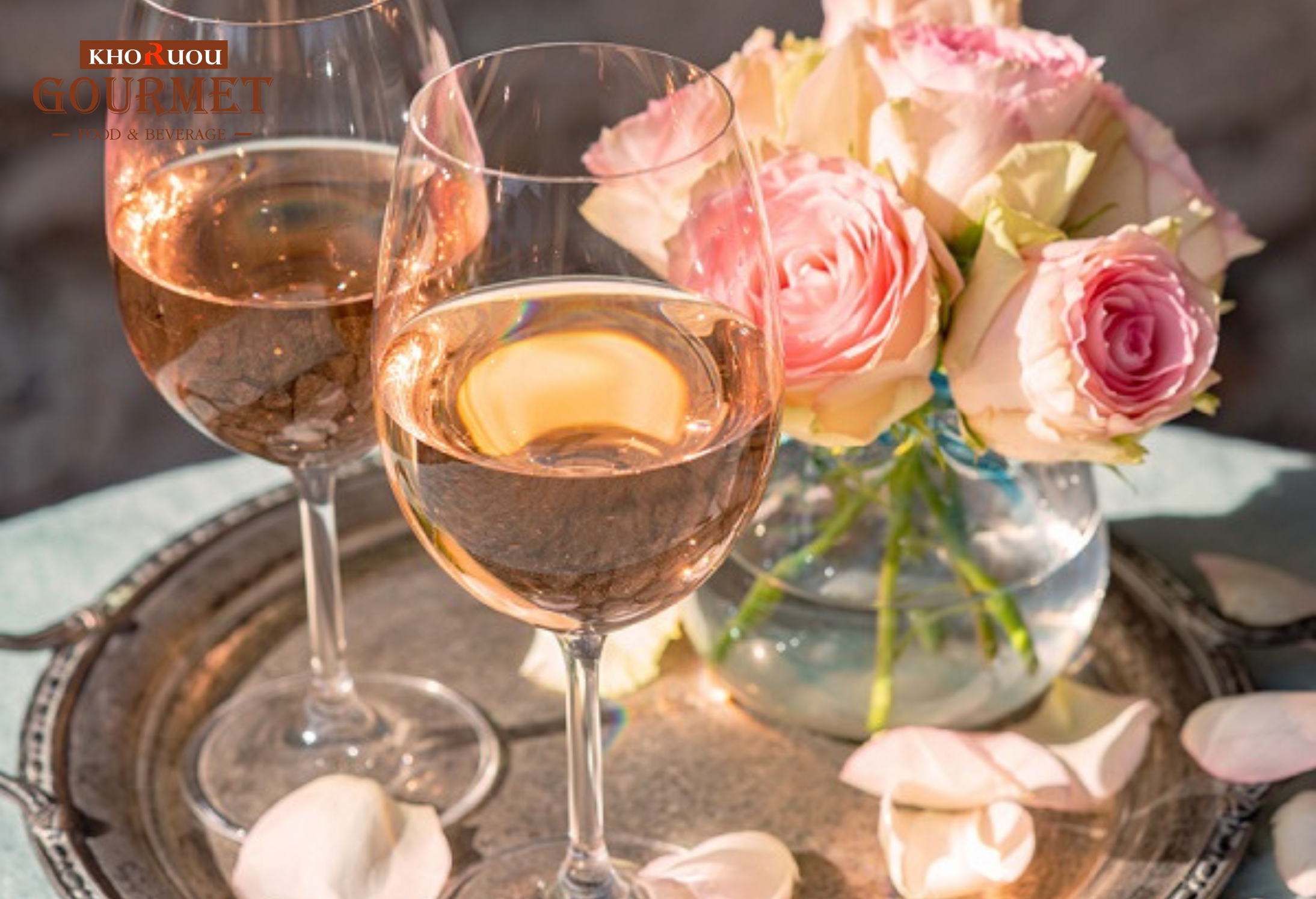 Các loại rượu vang pháp ngon được chia thành 4 loại khác nhau: vang đỏ, vang hồng, vang trắng, vang bịch